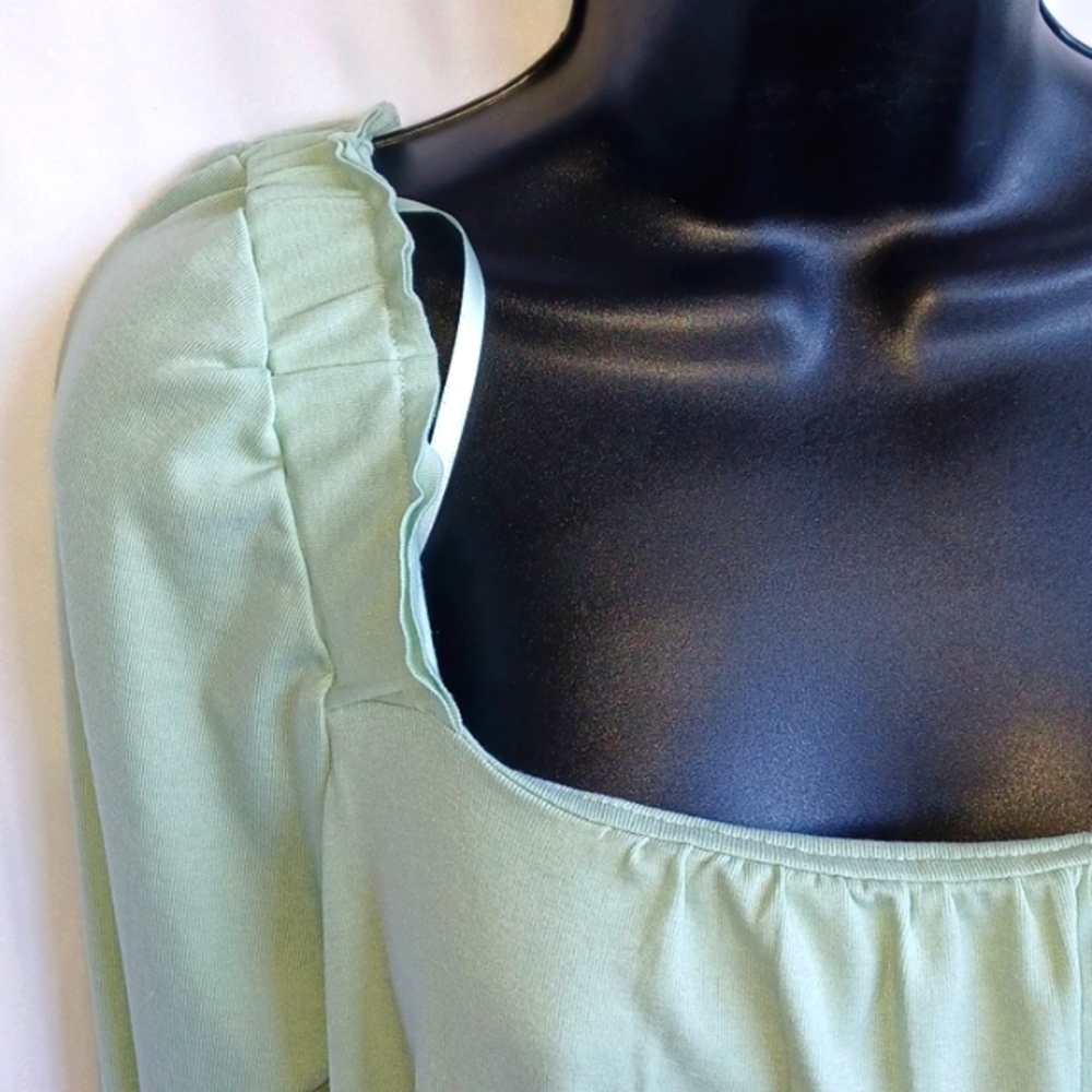 Anthropologie Doe & Rae NWT Mint Green Smocked Ruffled Sleeve Loose Blouse M - Picture 2 of 7